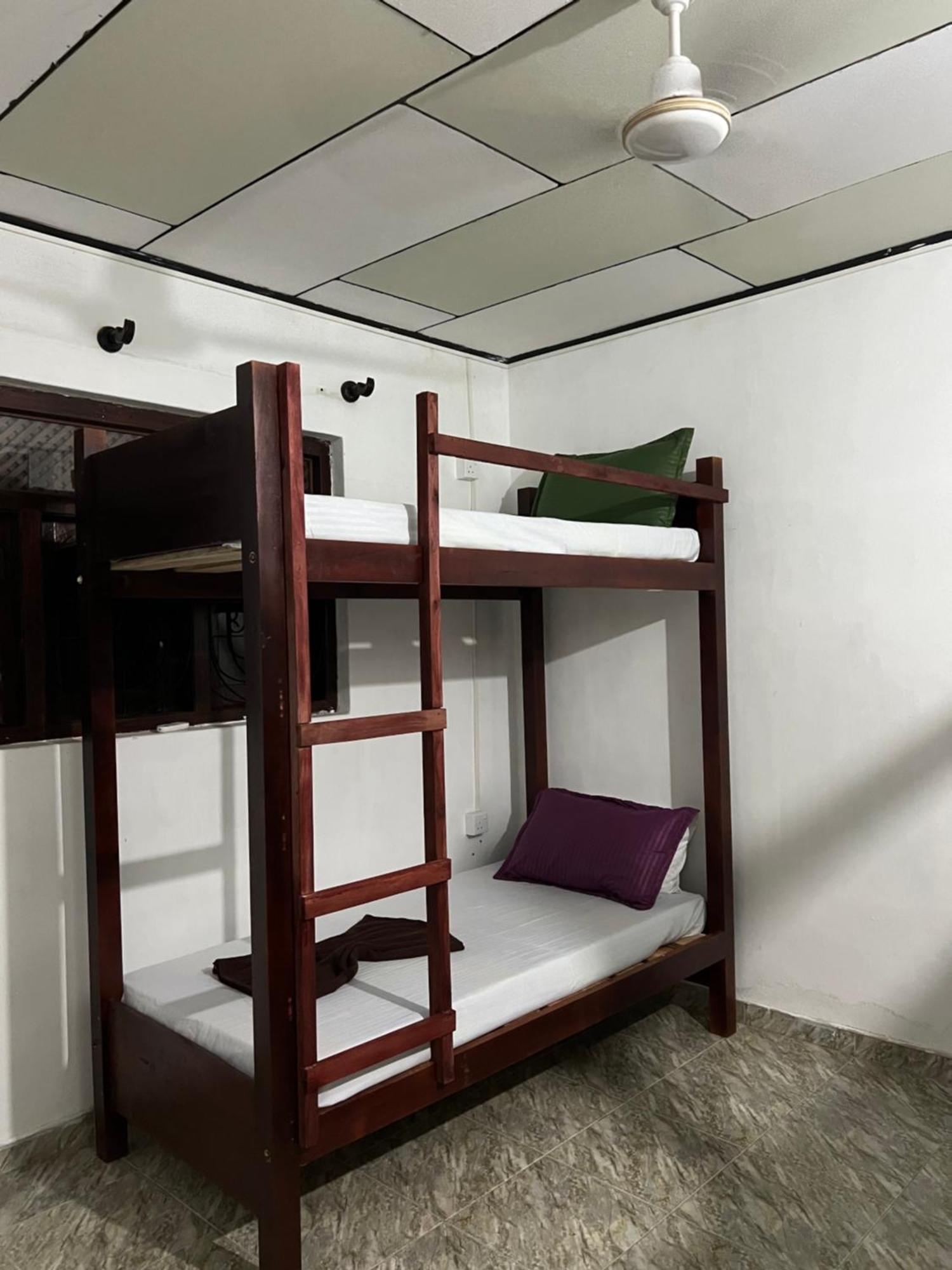 Honey Beach Hostel Negombo Luaran gambar