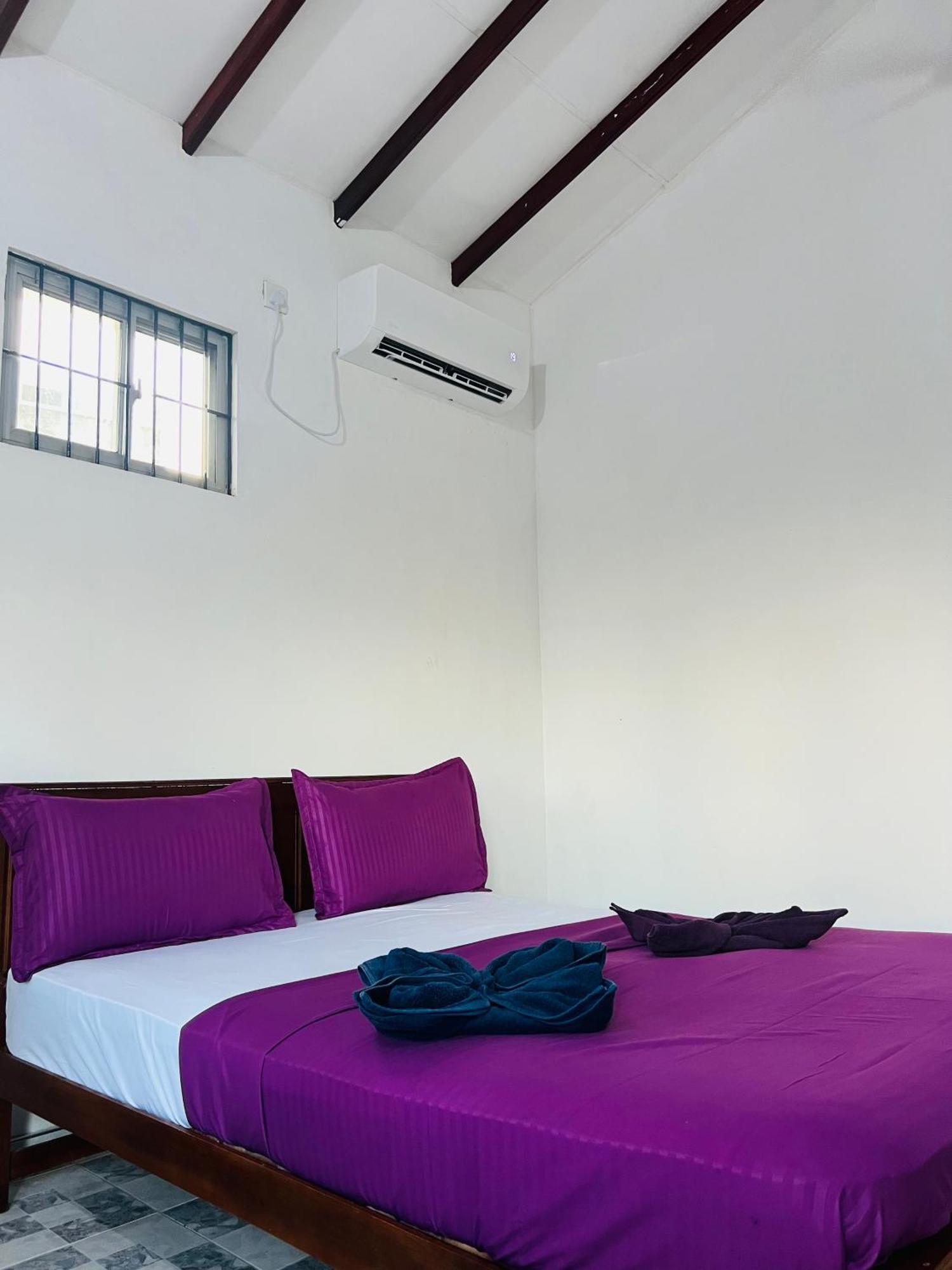 Honey Beach Hostel Negombo Luaran gambar