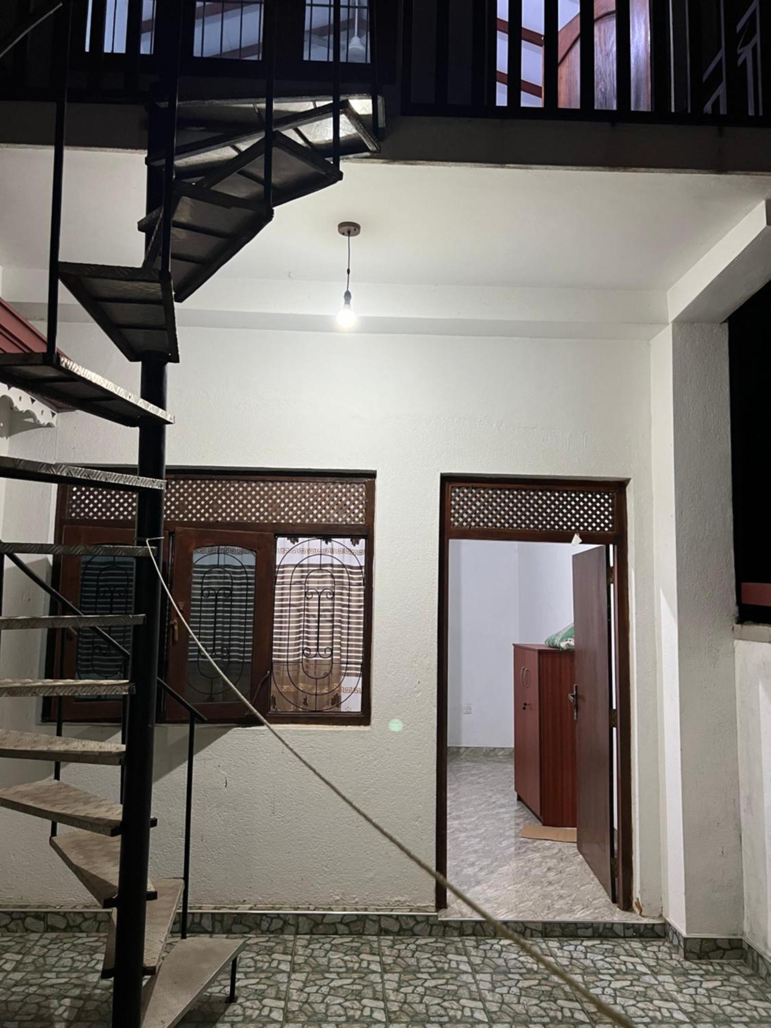 Honey Beach Hostel Negombo Luaran gambar