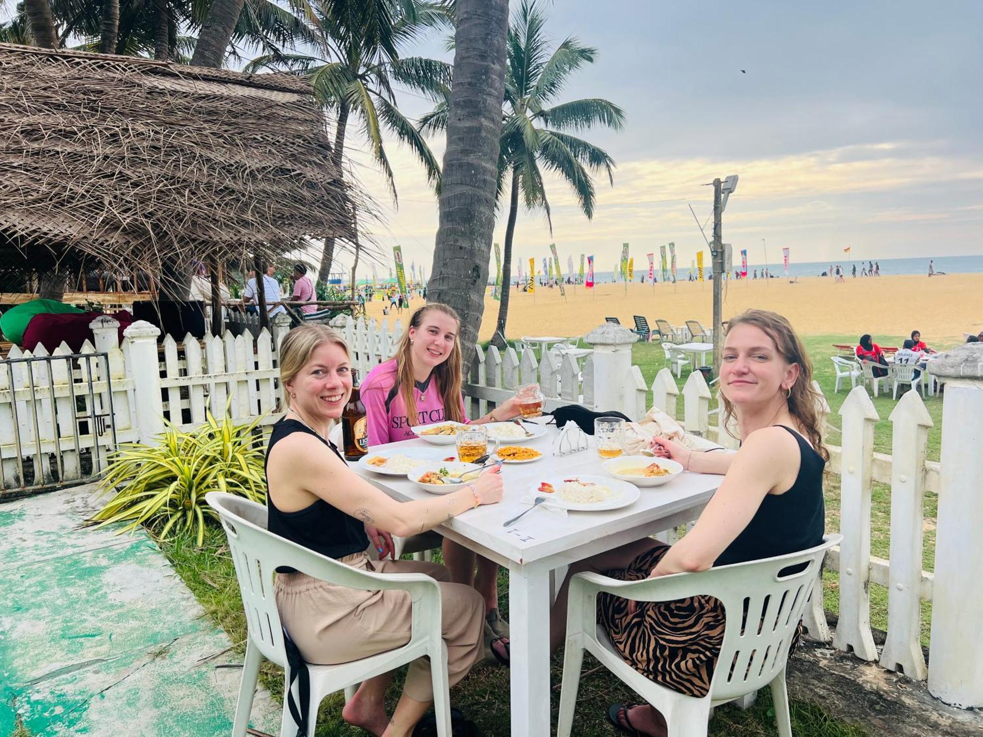 Honey Beach Hostel Negombo Luaran gambar